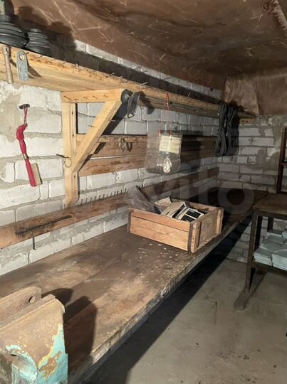 Гараж, > 30 м²