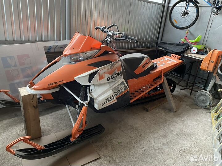 Arctic cat m8000