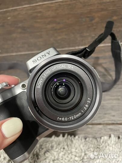 Компактный фотоаппарат sony dsc-h1