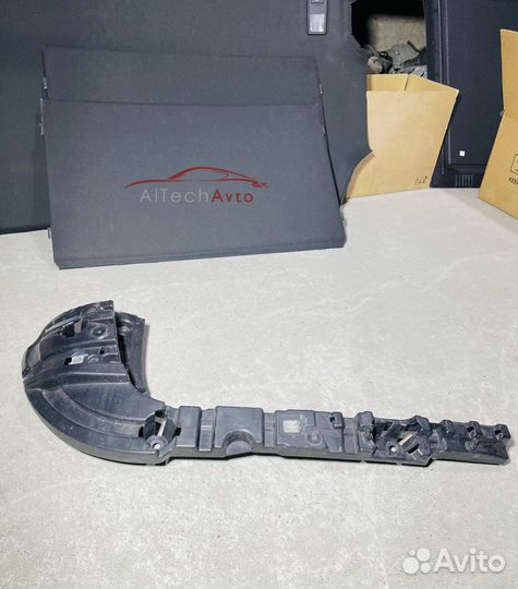 Крепление бампера заднее левое BMW X3 F25