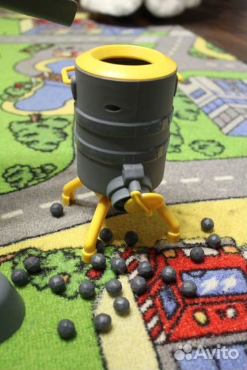 Игрушечный кран