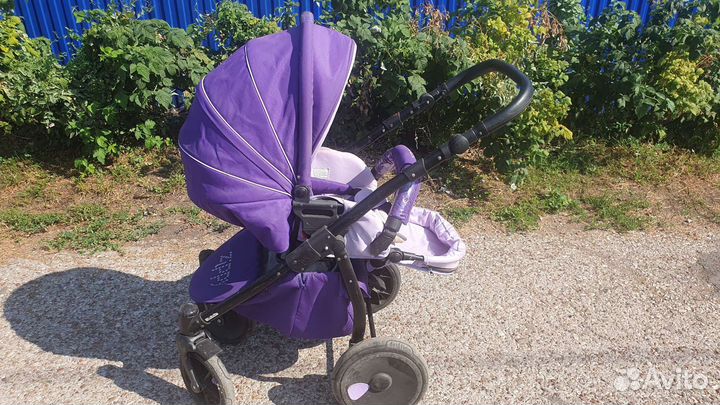 Прогулочная коляска zippy tutis