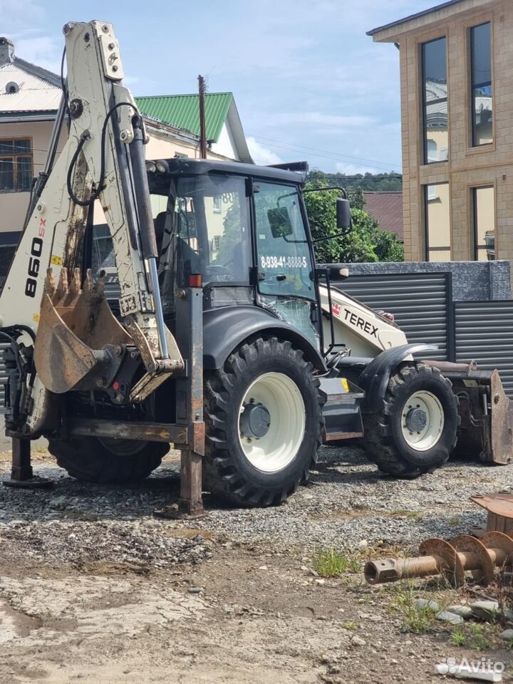 Экскаватор-погрузчик Terex 860, 2011