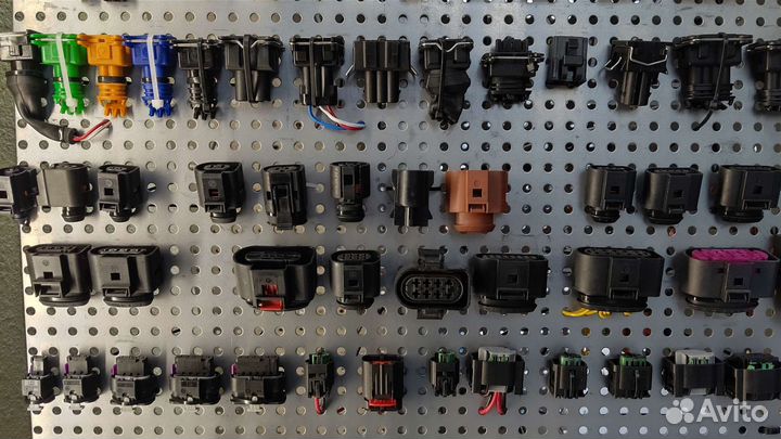 Разъём ABS и тормозных колодок