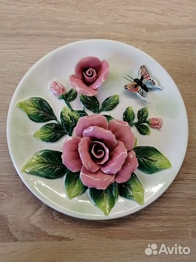 Тарелка декоративная настенная