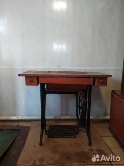 Швейная машинка ножная подольск