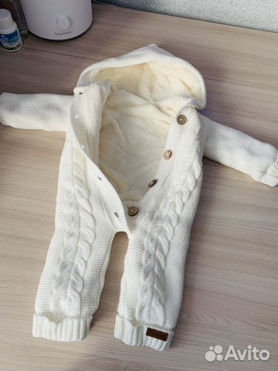 Вязаный костюм для новорождённого зимний