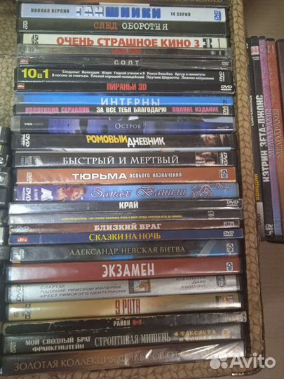 DVD диски фильмы 130шт