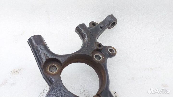 Кулак поворотный передний левый Kia Mohave HM D6EB