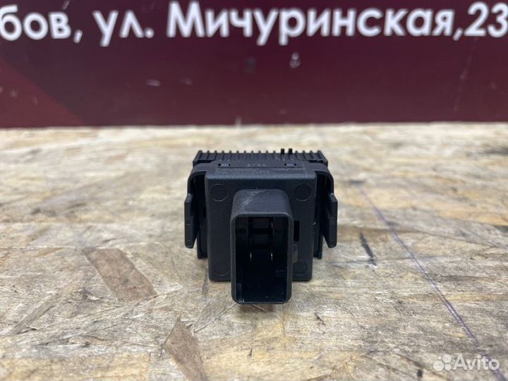 Кнопка корректора фар Volkswagen Polo