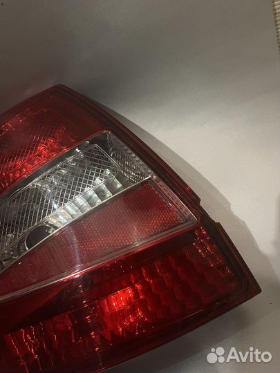 Фонарь задней левой
