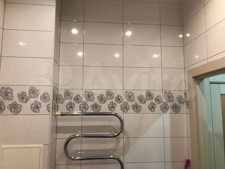 2-к. квартира, 52 м², 2/4 эт.