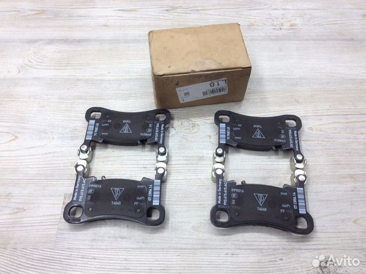 Колодки тормозные задние Porsche Cayenne 2017