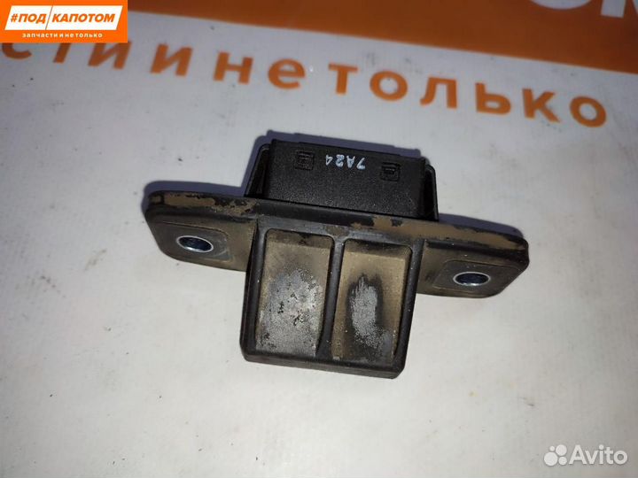 Кнопка открытия багажника Mazda 6 GJ 2015