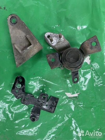 Опора двигателя правая Lifan X60 1.8