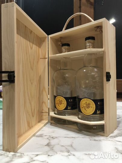 Подарочная коробка для 2-х бутылок