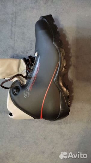 Лыжные ботинки беговые salomon 41,5- 42