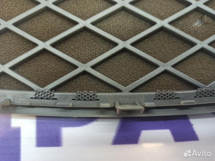 Решетка динамика BMW 6 (E63) 51467009536