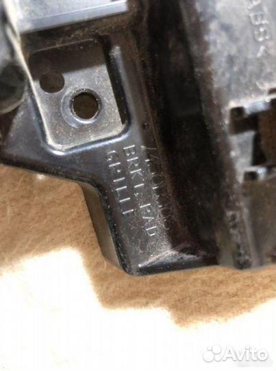 Кронштейн Mitsubishi Outlander 3