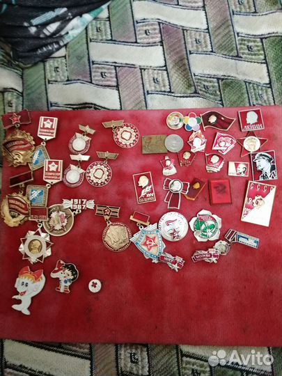 Значки в ассортименте