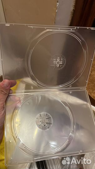 Диски и коробочки для дисков