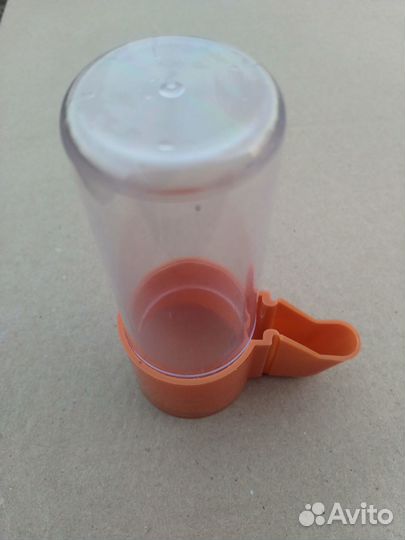 Поилка для попугаев