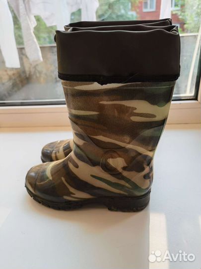 Резиновые сапоги