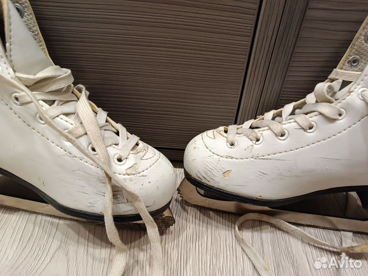 Коньки фигурные