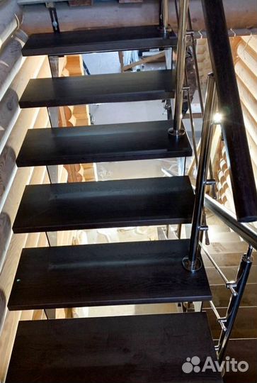 Лестница г-образная на дачу