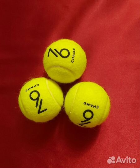 Теннисные мячи