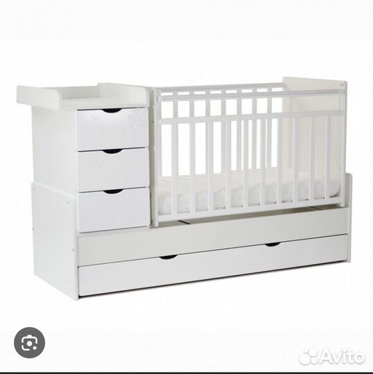 Детская кроватка с поперечным маятником