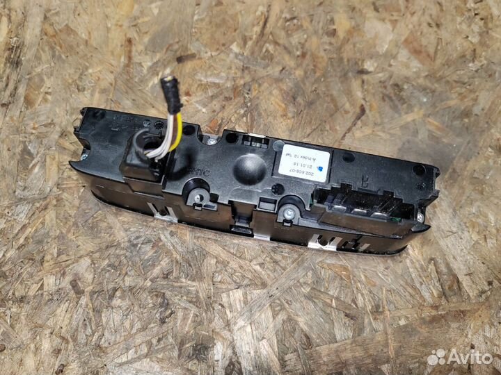 Блок управления печки/климат-контроля Audi A4 B9