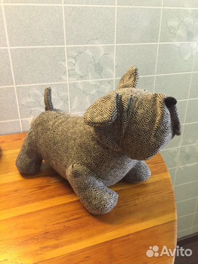 Игрушка. Собачка Мопс