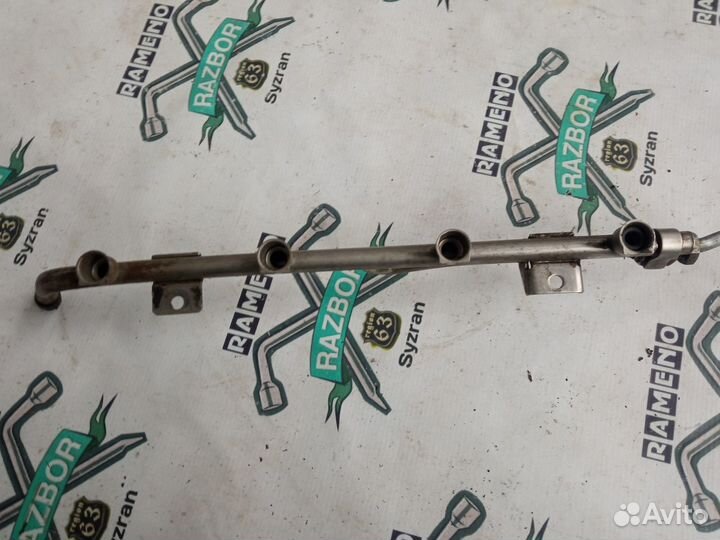 Топливная рампа LADA Priora 2170