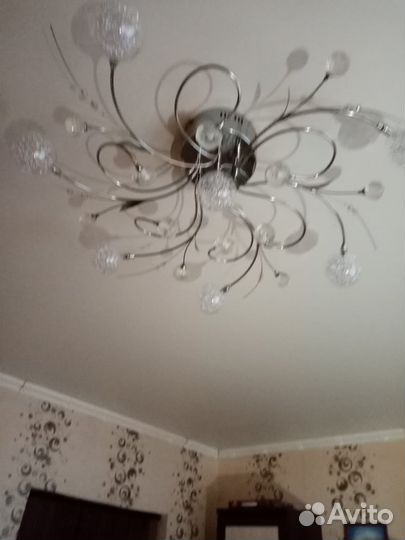 Люстра с пультом бу