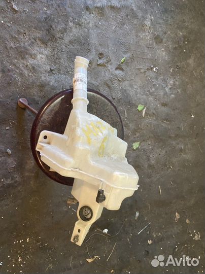 Бачок омывателя mazda 6 gg