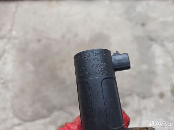 Катушка зажигания Renault 8200765882