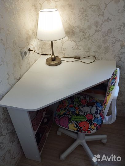 Компьютерный письменный стол