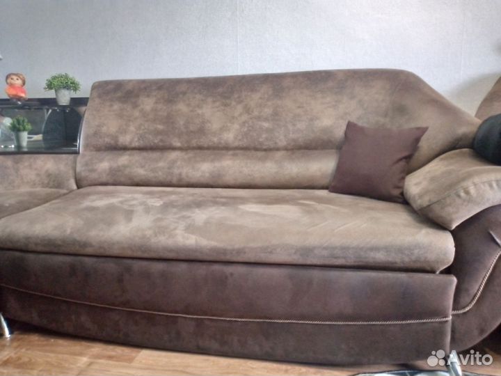 Угловой диван