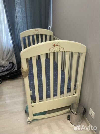 Детская кроватка