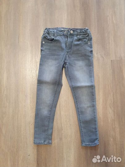 Джинсы для девочки размер 110 zara и philippрlein
