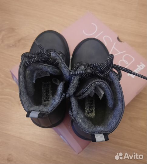 Ботинки новые утеплённые 25