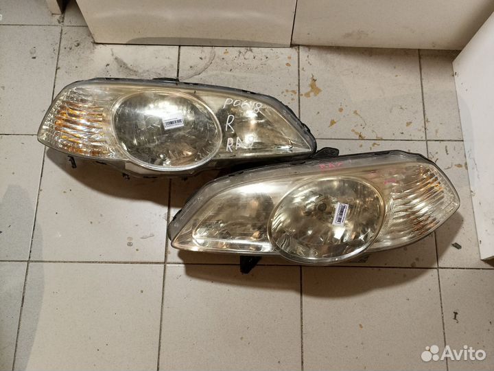 Фара ксеноновая Honda Odyssey RA6