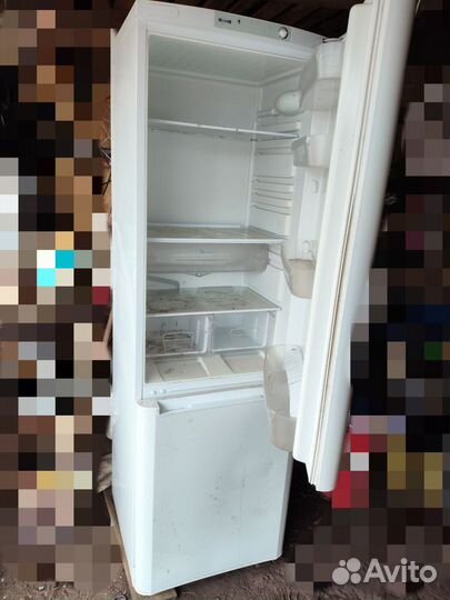 Холодильник бу indesit