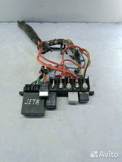 Блок Реле Volkswagen Jetta