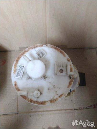 Насос топливный в бак Hyundai Solaris 2012