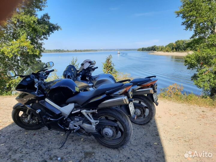 Продам honda vfr 800