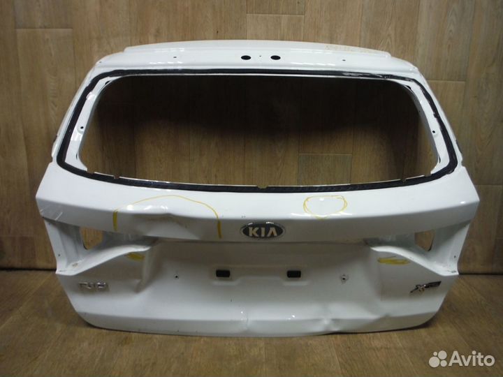 Крышка багажника (№21) Kia Rio 4 X-Line 2018