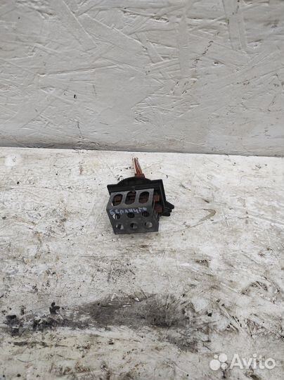 Резистор отопителя Citroen Berlingo MF 1.9 1999