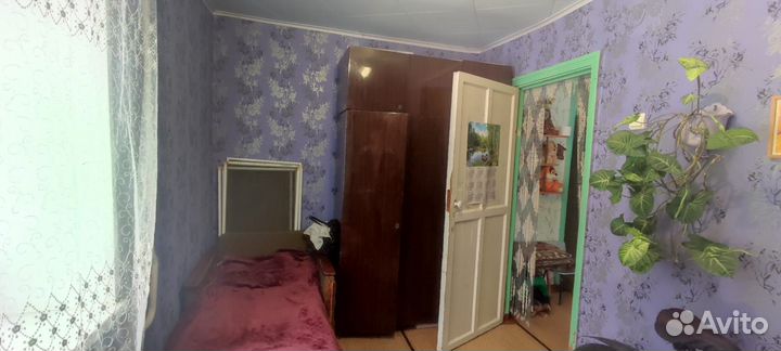 Шкафы, диван, кресло в добрые руки